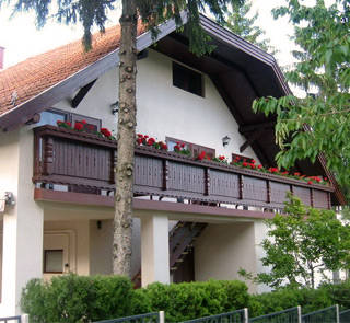 Apartmenthaus 2